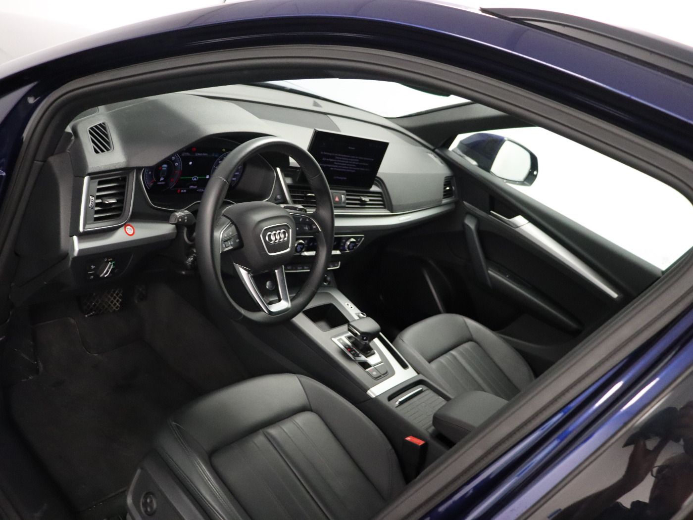 Fahrzeugabbildung Audi Q5 45 TFSI quattro S tronic S line Matrix|AHK|LM
