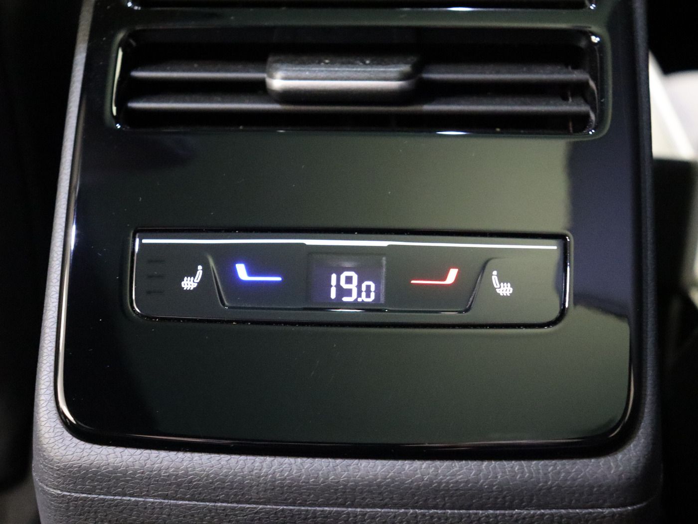 Fahrzeugabbildung Volkswagen ID.7 Tourer Pro IQ.Light|Matrix|CarPlay|h/k|AHK