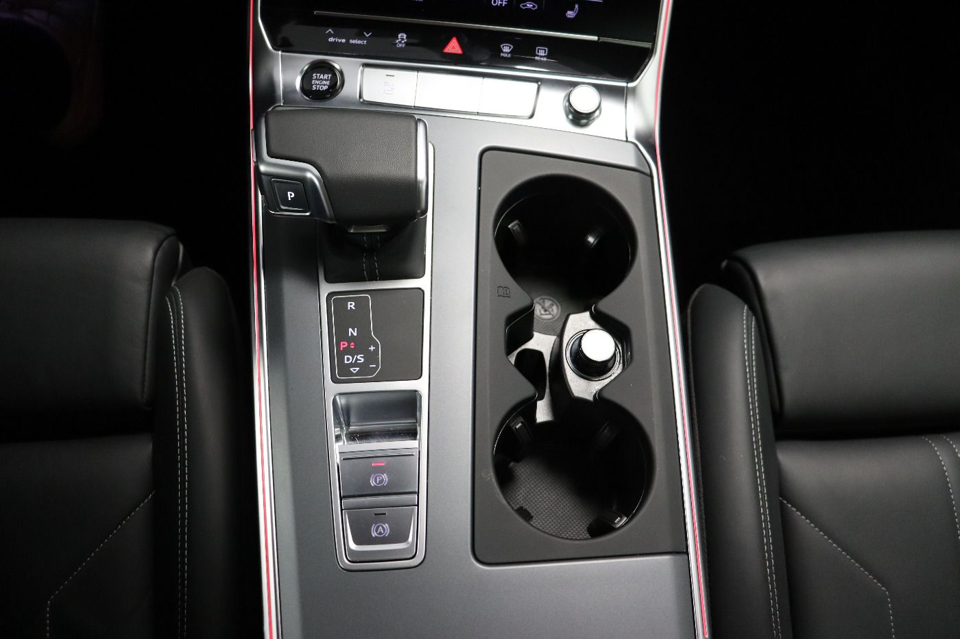 Fahrzeugabbildung Audi A7 Sportback 55 TFSI quattro S tronic Matrix|AHK