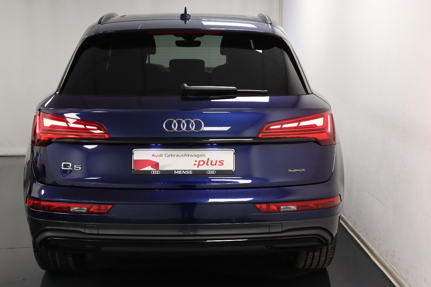 Fahrzeugabbildung Audi Q5 45 TFSI quattro S tronic advanced Matrix|AHK