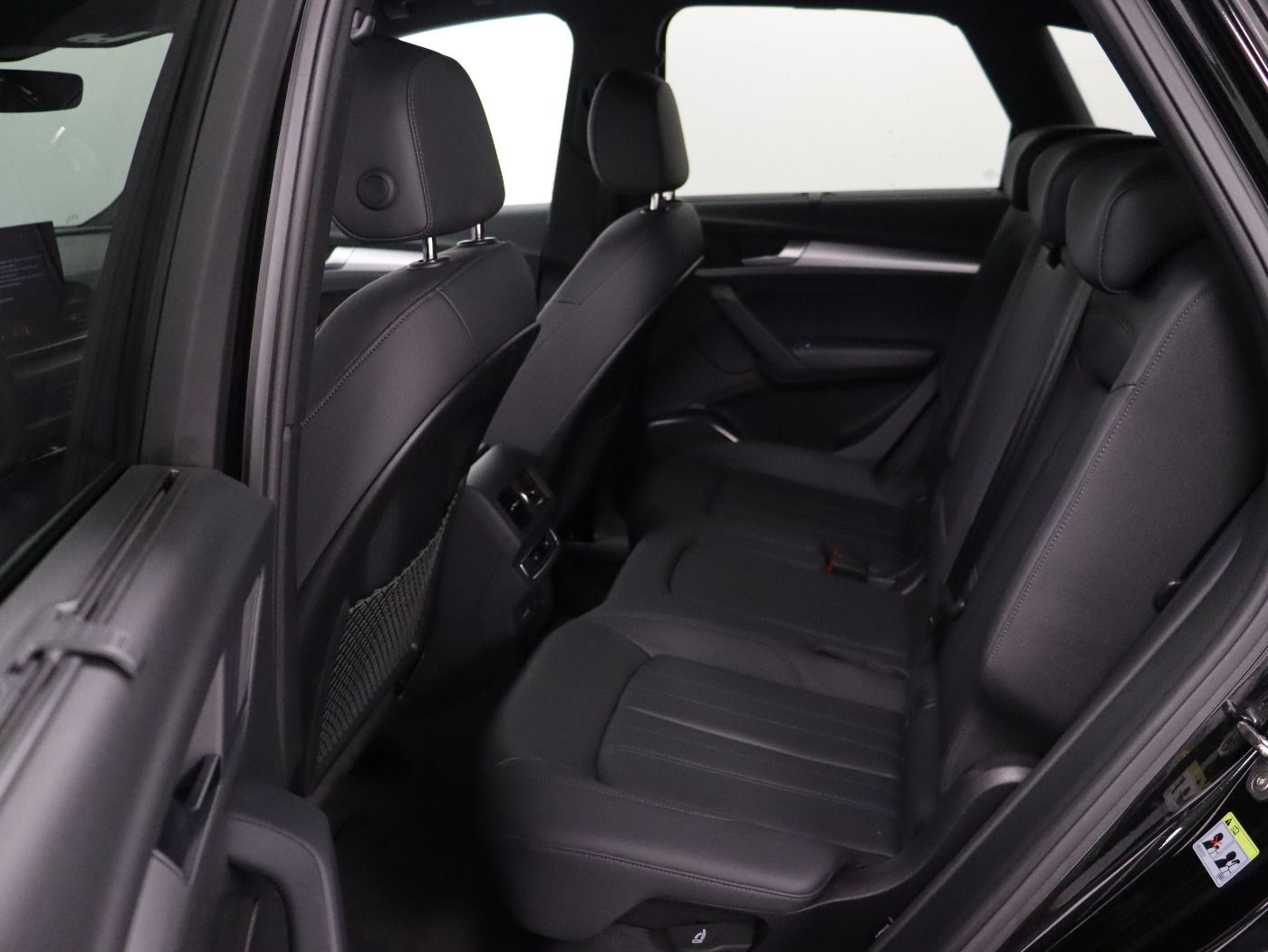 Fahrzeugabbildung Audi Q5 45 TFSI quattro S tronic advanced Matrix|AHK