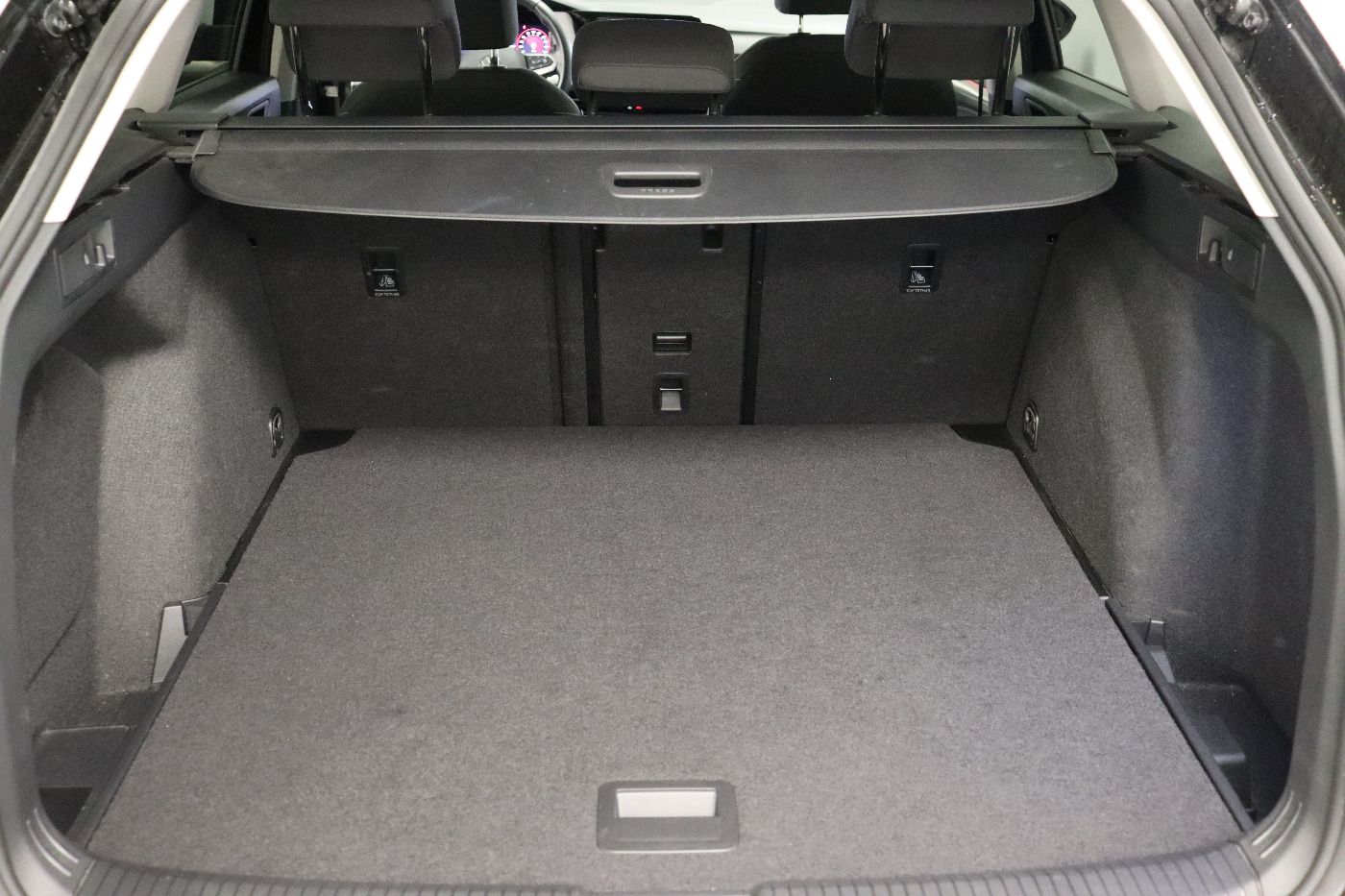 Fahrzeug autohaus mense Fahrzeugabbildung Volkswagen Golf VIII Variant 1.0 TSI MOVE CarPlay|ACC