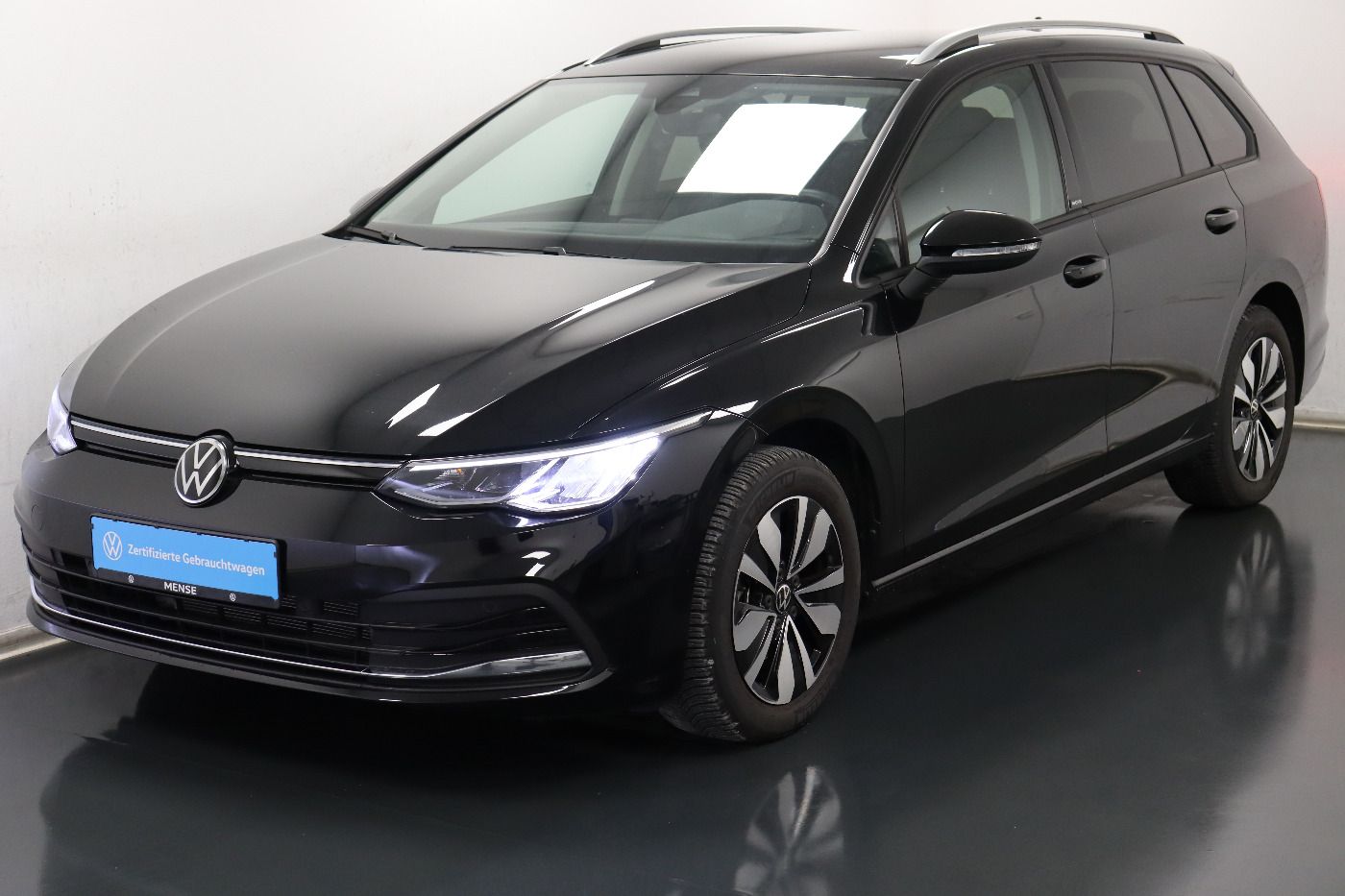 Fahrzeug autohaus mense Fahrzeugabbildung Volkswagen Golf VIII Variant 1.0 TSI MOVE CarPlay|ACC