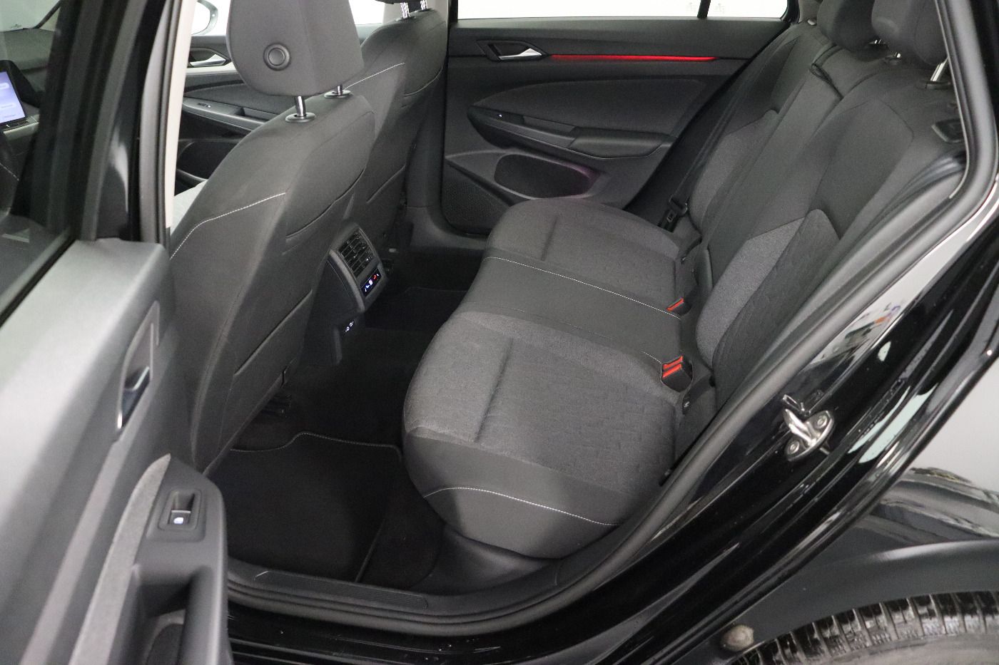 Fahrzeug autohaus mense Fahrzeugabbildung Volkswagen Golf VIII Variant 1.0 TSI MOVE CarPlay|ACC