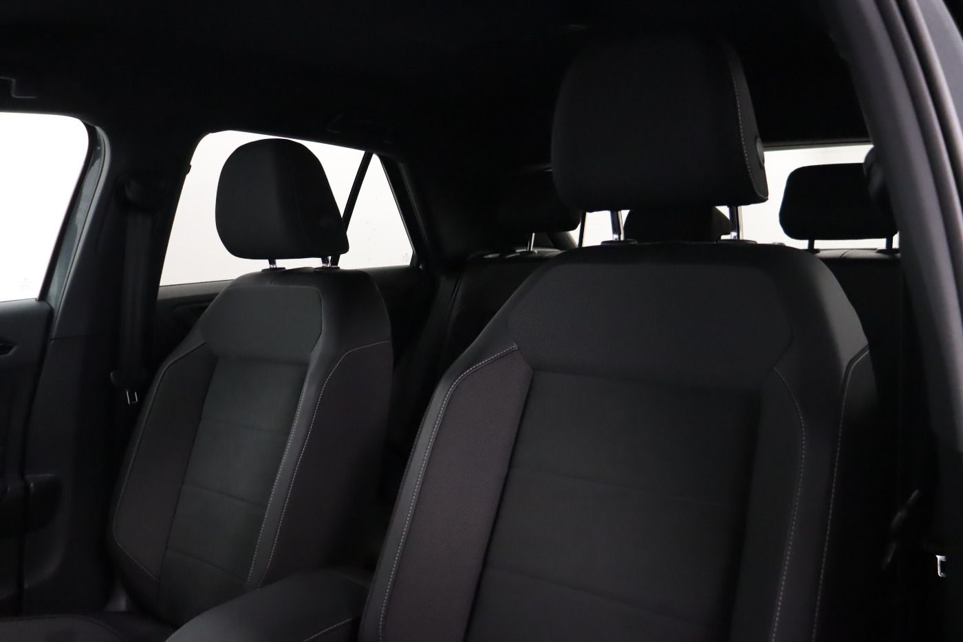 Fahrzeugabbildung Volkswagen T-Roc 2.0 TDI DSG R-Line |ACC|VirtualCP|FLA|LED