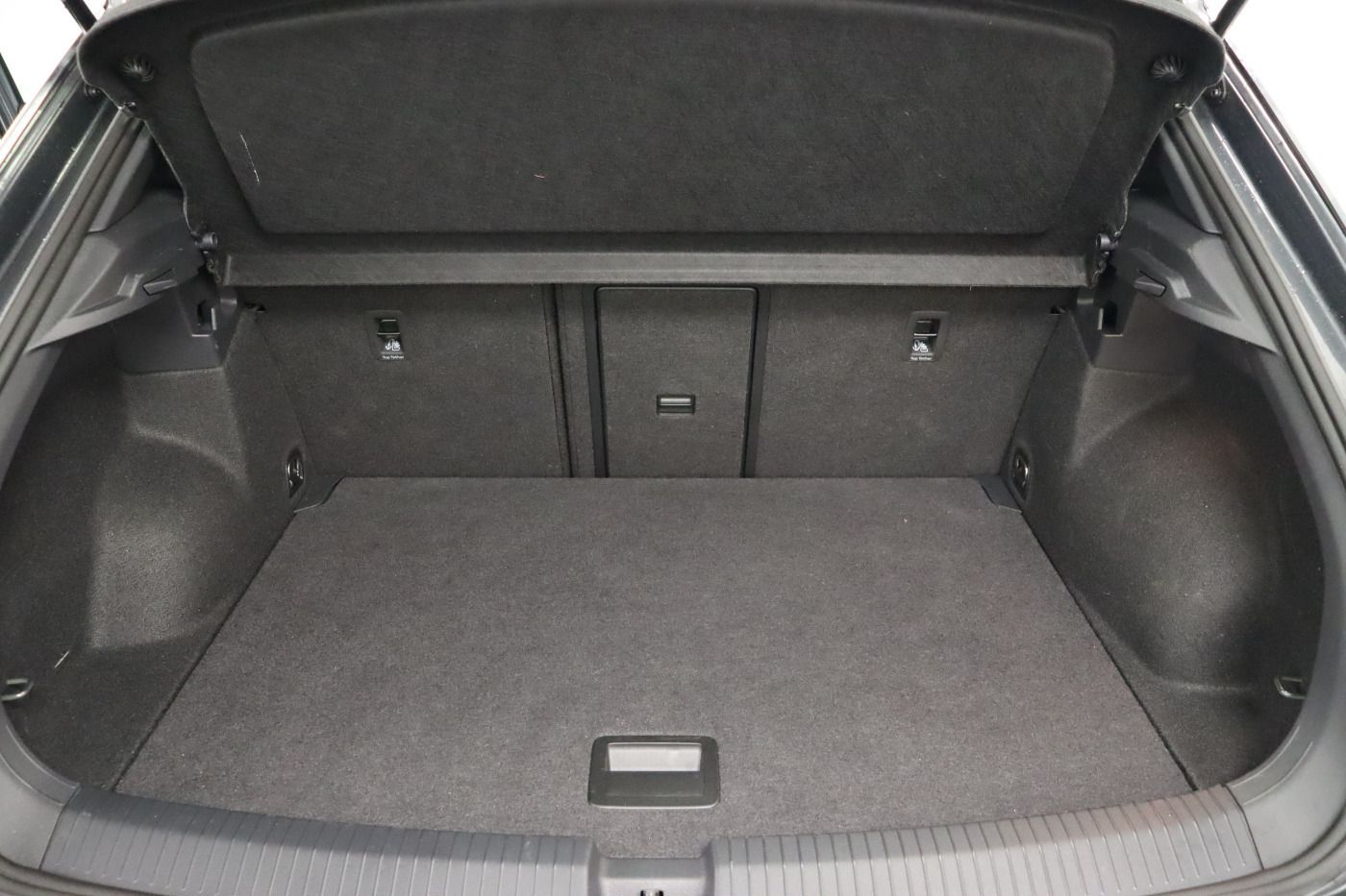 Fahrzeugabbildung Volkswagen T-Roc 2.0 TDI DSG R-Line |ACC|VirtualCP|FLA|LED