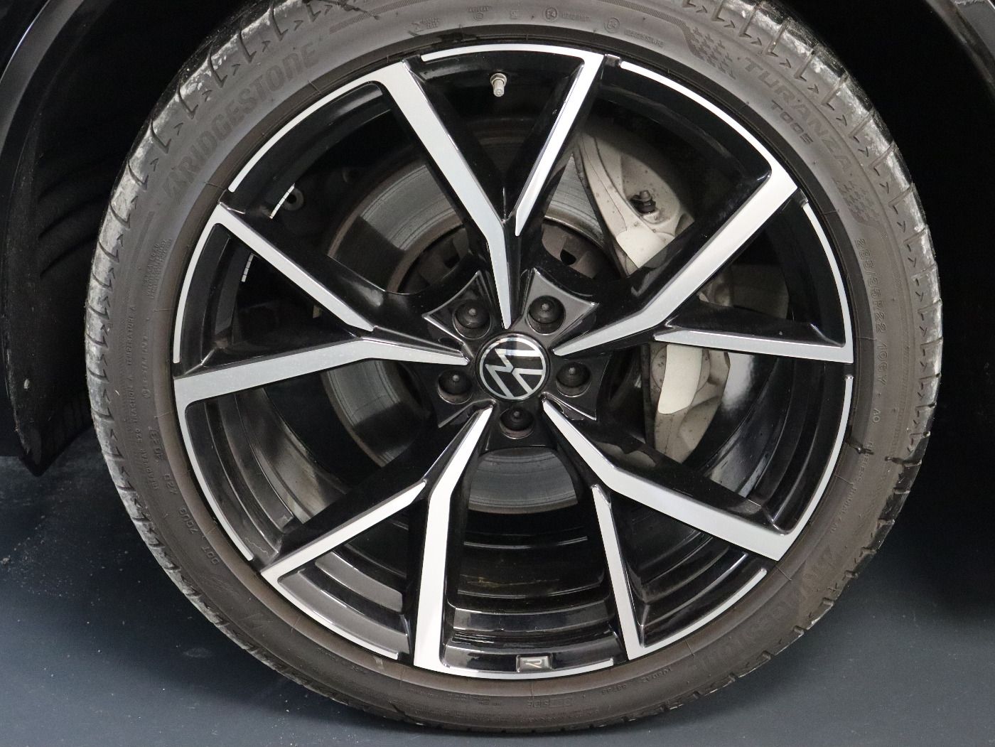 Fahrzeugabbildung Volkswagen Touareg 3.0 TSI 4 Motion tiptronic R- line |AHK