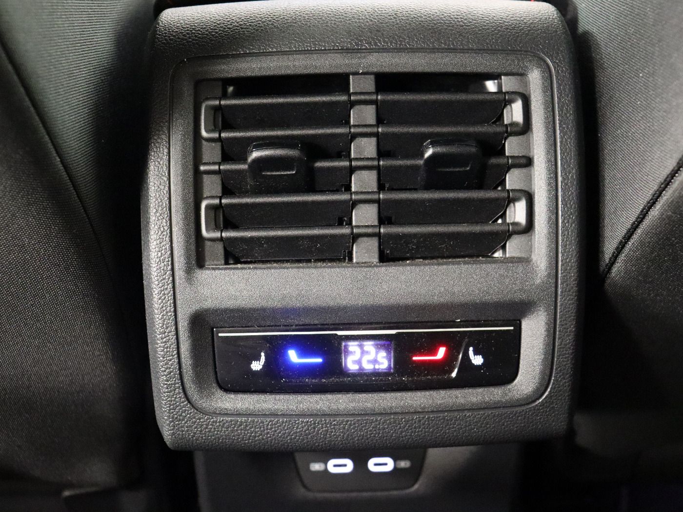 Fahrzeugabbildung Volkswagen Golf VIII GTI DSG |FLA|CarPlay|SpurH|LED|LM|PDC