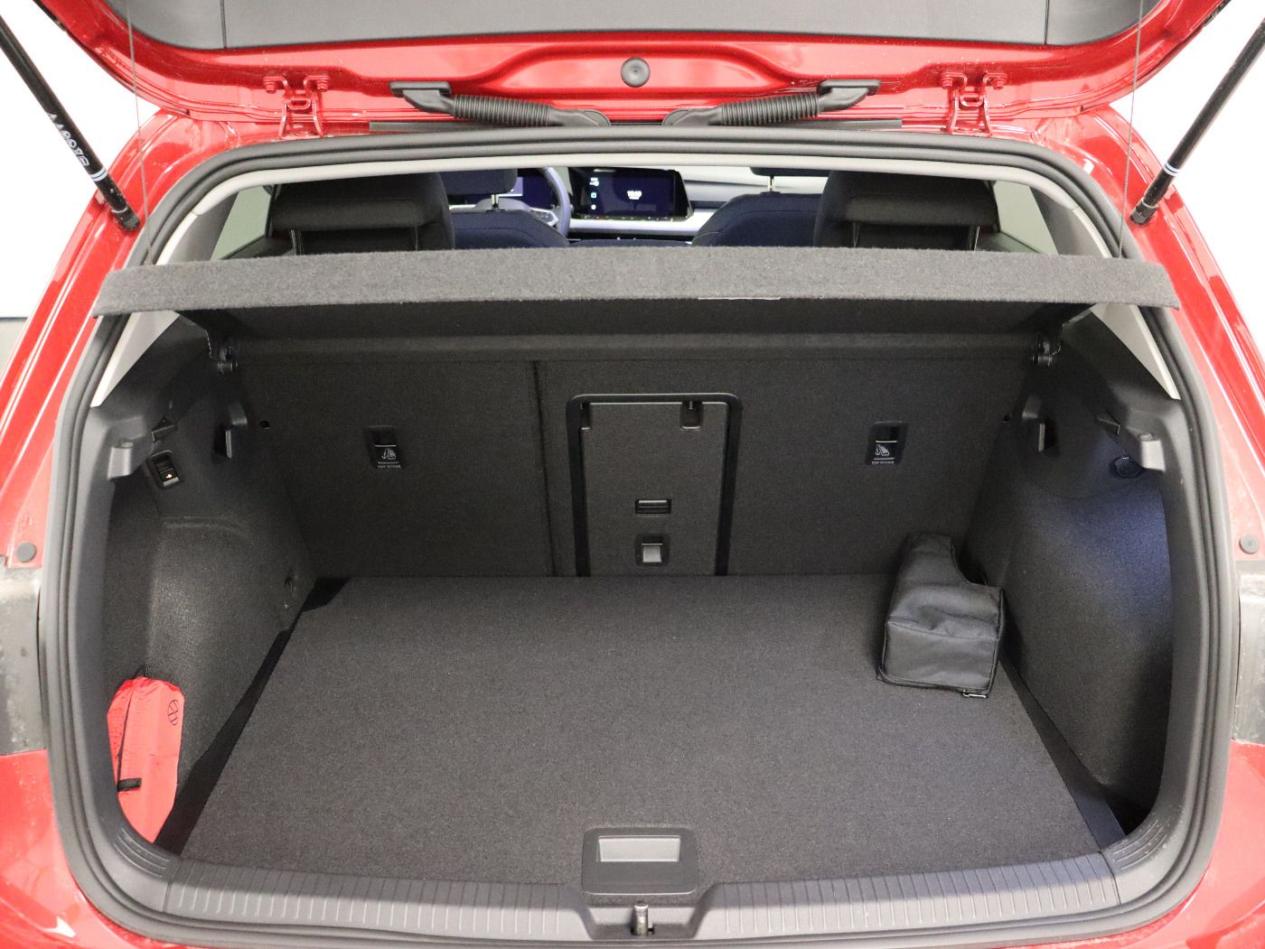 Fahrzeugabbildung Volkswagen Golf VIII 1.0 TSI MOVE |AHK|FLA|LED|CarPlay|ACC