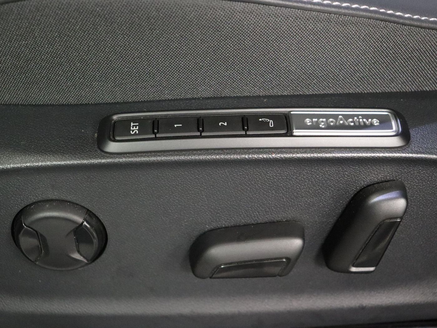 Fahrzeug autohaus mense Fahrzeugabbildung Volkswagen ID.7 Tourer Pro |AHK|Pano|4xSHZG|Massage|Navi|LM