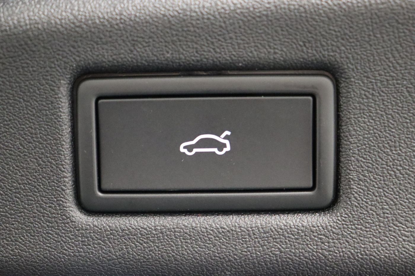 Fahrzeug autohaus mense Fahrzeugabbildung Volkswagen ID.7 Tourer Pro |AHK|4xSHZG|Massage|Navi|ACC|h/k