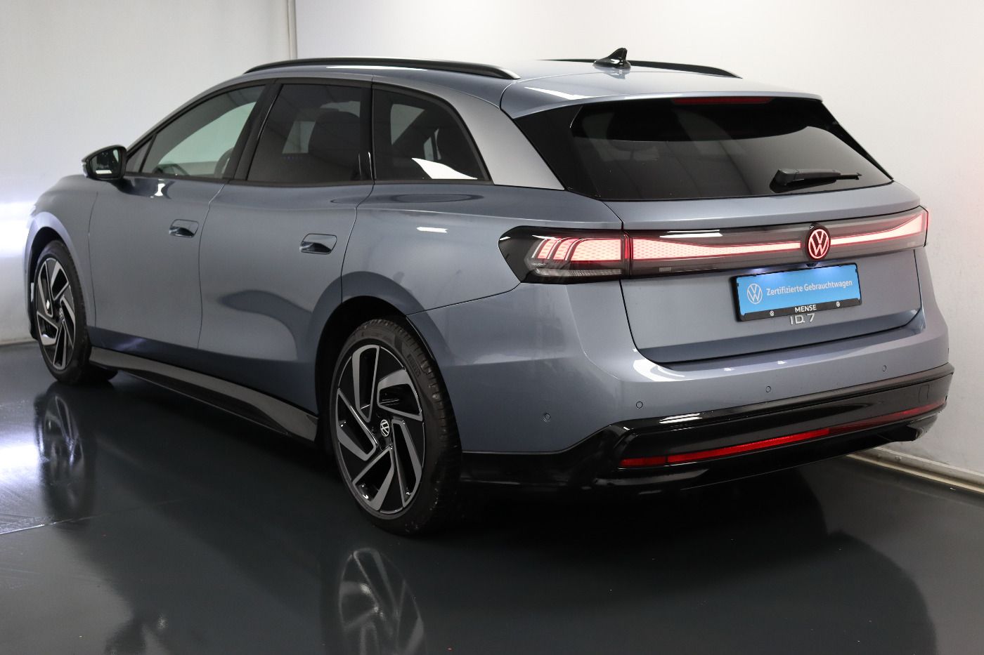 Fahrzeug autohaus mense Fahrzeugabbildung Volkswagen ID.7 Tourer Pro |AHK|4xSHZG|Massage|Navi|ACC|h/k