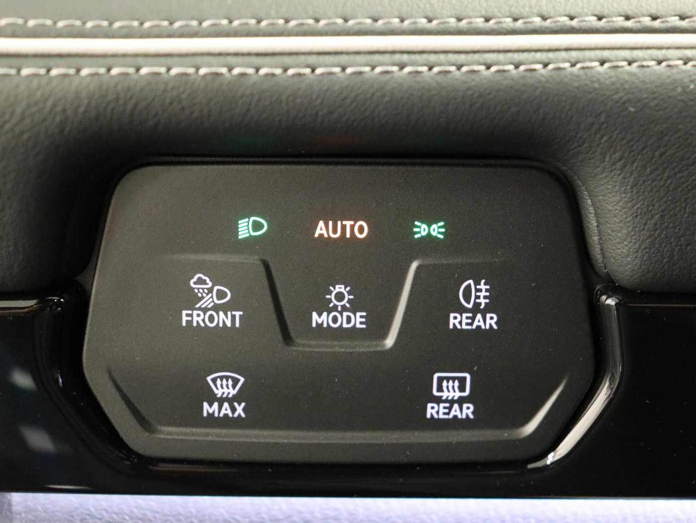 Fahrzeugabbildung Volkswagen ID.7 Tourer Pro |AHK|4xSHZG|Massage|Navi|ACC|h/k