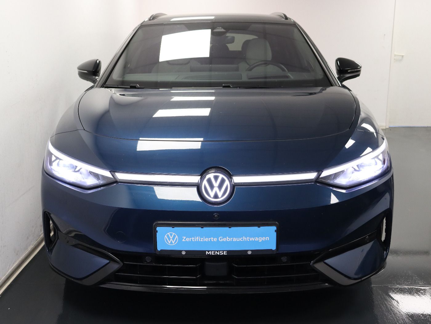 Fahrzeugabbildung Volkswagen ID.7 Tourer Pro |AHK|4xSHZG|Massage|Navi|ACC|h/k
