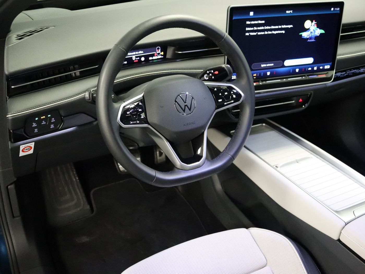 Fahrzeugabbildung Volkswagen ID.7 Tourer Pro |AHK|4xSHZG|Massage|Navi|ACC|h/k