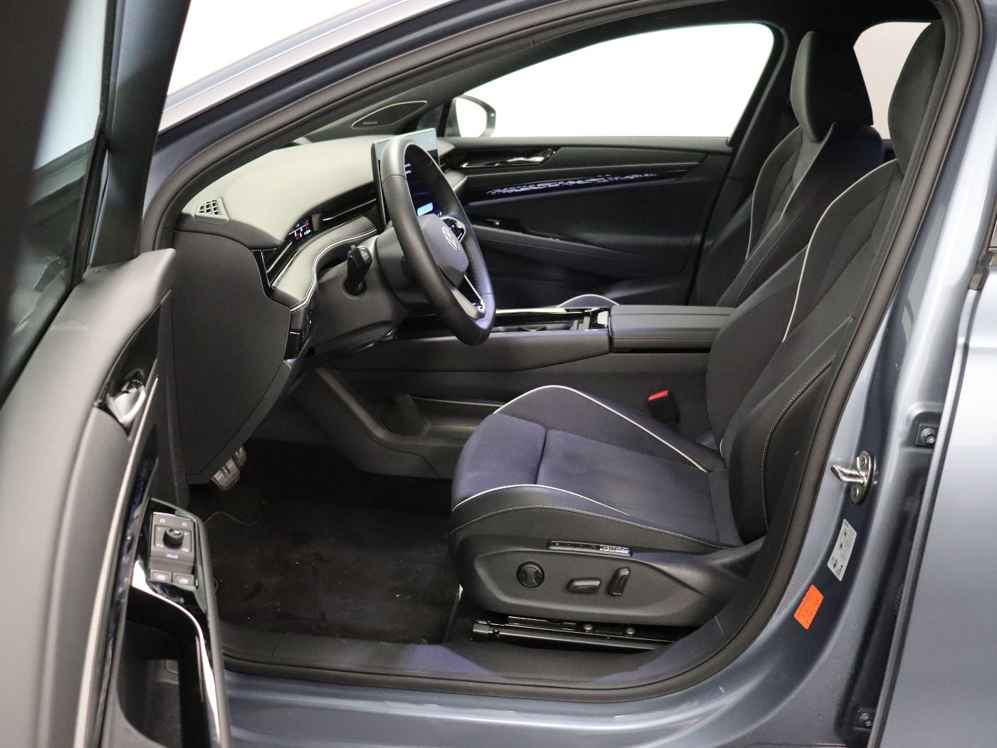 Fahrzeug autohaus mense Fahrzeugabbildung Volkswagen ID.7 Tourer Pro |AHK|4xSHZG|Massage|Navi|ACC|h/k