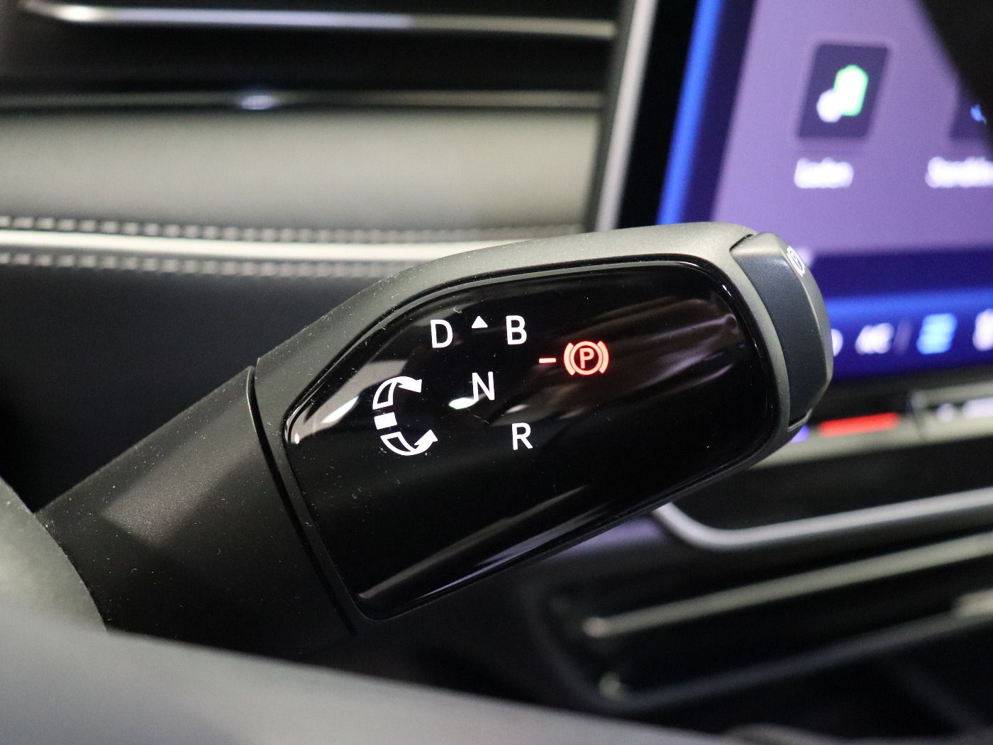 Fahrzeugabbildung Volkswagen ID.7 Tourer Pro |AHK|Pano|4xSHZG|Massage|Navi|LM