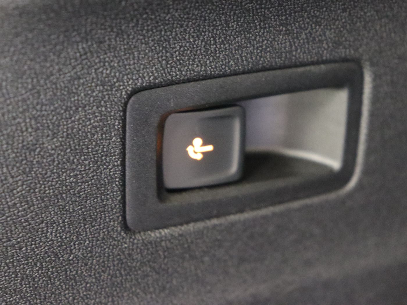 Fahrzeug autohaus mense Fahrzeugabbildung Volkswagen ID.7 Tourer Pro |AHK|4xSHZG|Massage|Navi|ACC|h/k