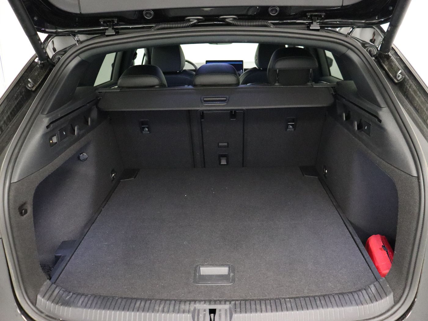 Fahrzeug autohaus mense Fahrzeugabbildung Volkswagen ID.7 Tourer Pro |AHK|4xSHZG|Massage|Navi|ACC|h/k