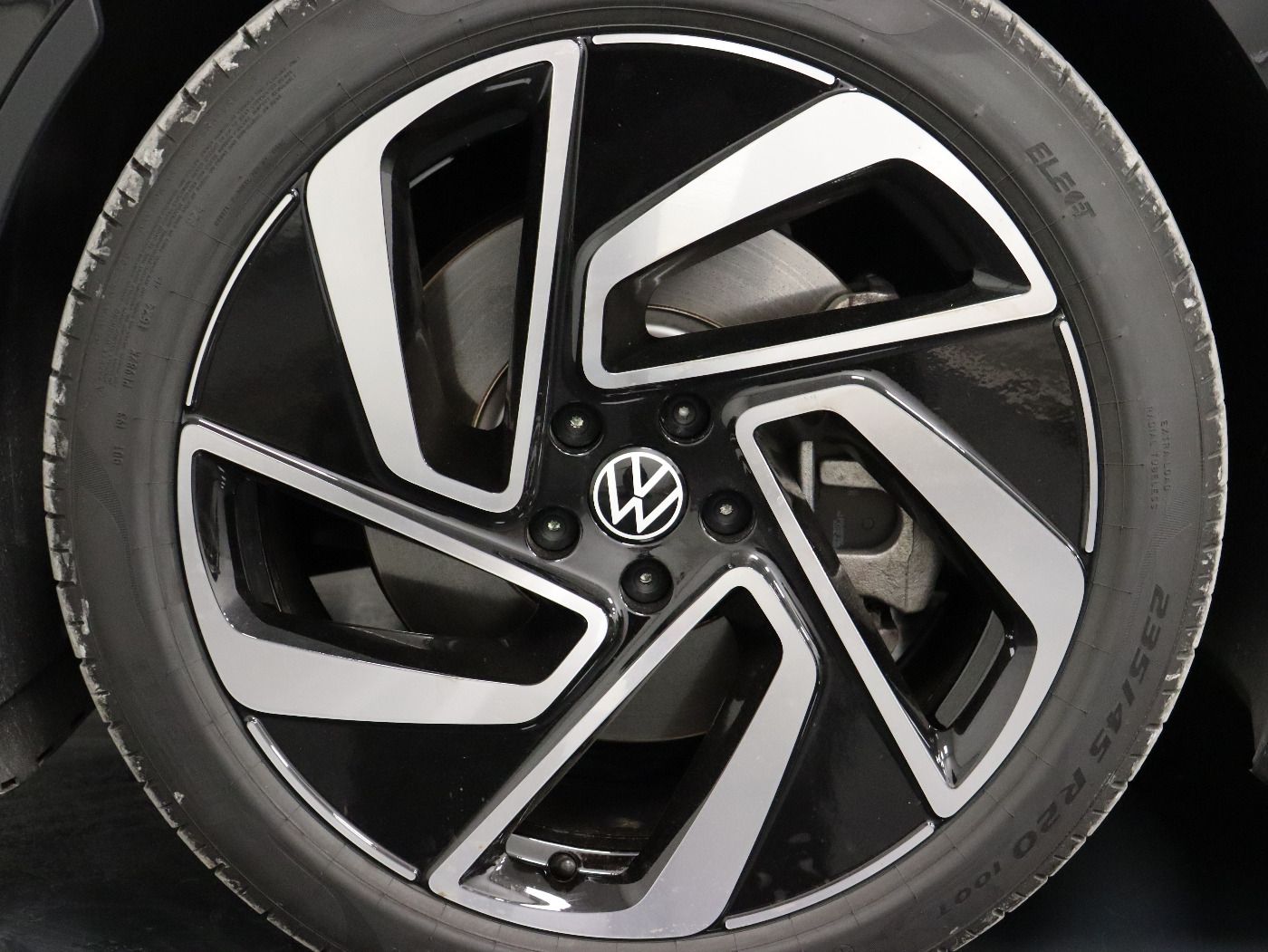 Fahrzeug autohaus mense Fahrzeugabbildung Volkswagen ID.7 Tourer Pro |AHK|4xSHZG|Massage|Navi|ACC|h/k