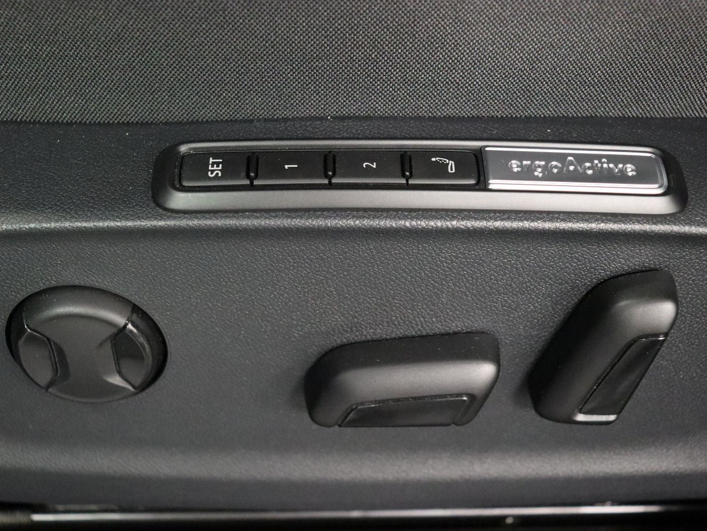 Fahrzeug autohaus mense Fahrzeugabbildung Volkswagen ID.7 Tourer Pro |AHK|4xSHZG|Massage|Navi|ACC|h/k