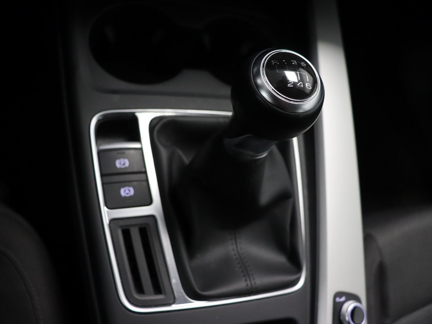 Fahrzeugabbildung Audi A4 Avant 35 TFSI |FLA|SpurH|AkustikGlas|KlimaA