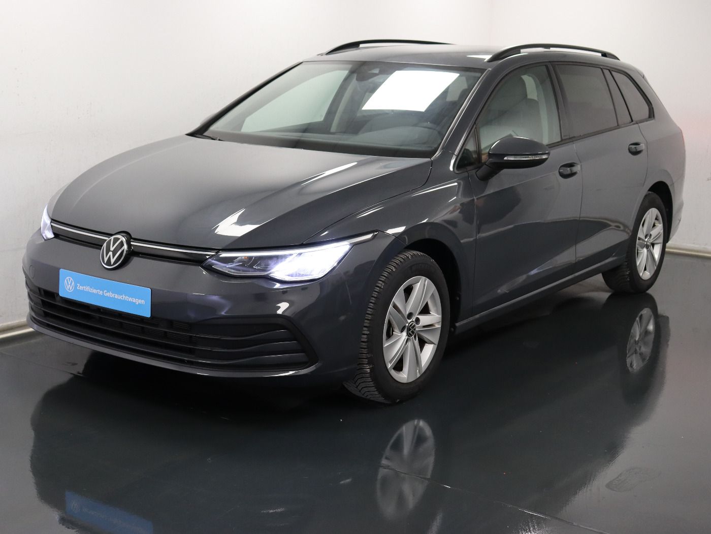 Fahrzeug autohaus mense Fahrzeugabbildung Volkswagen Golf VIII Variant 1.0 TSI Life CarPlay|AHK|ACC|L