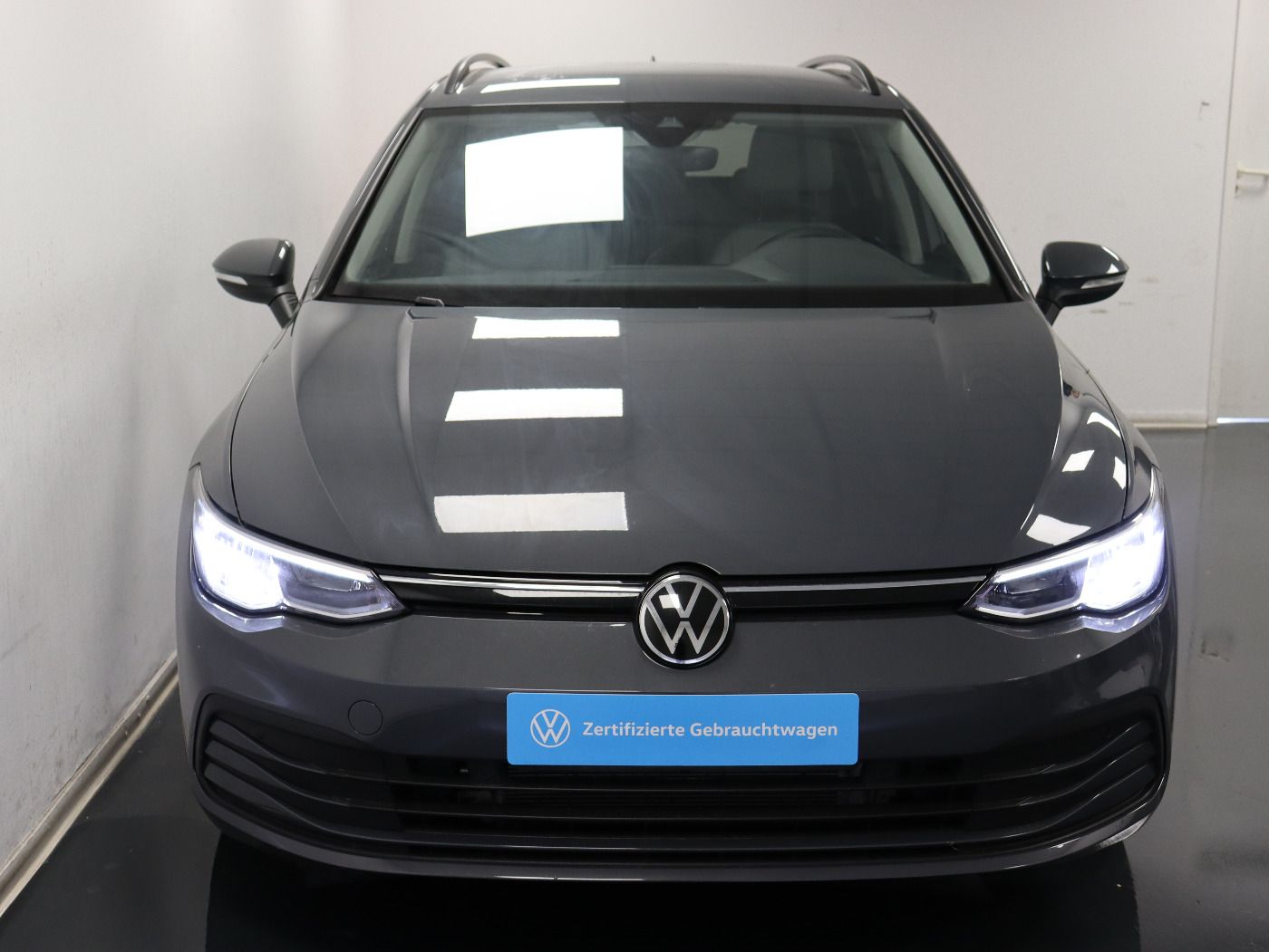 Fahrzeug autohaus mense Fahrzeugabbildung Volkswagen Golf VIII Variant 1.0 TSI Life CarPlay|AHK|ACC|L