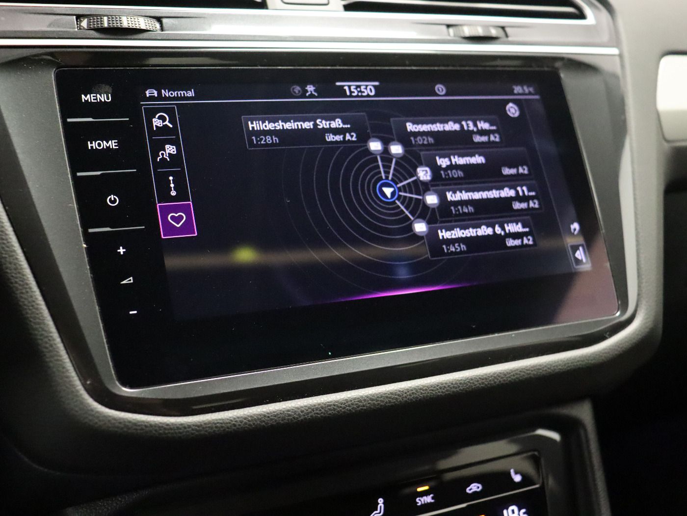 Fahrzeugabbildung Volkswagen Tiguan Allspace 1.5 TSI MOVE 7-Sitzer Matrix