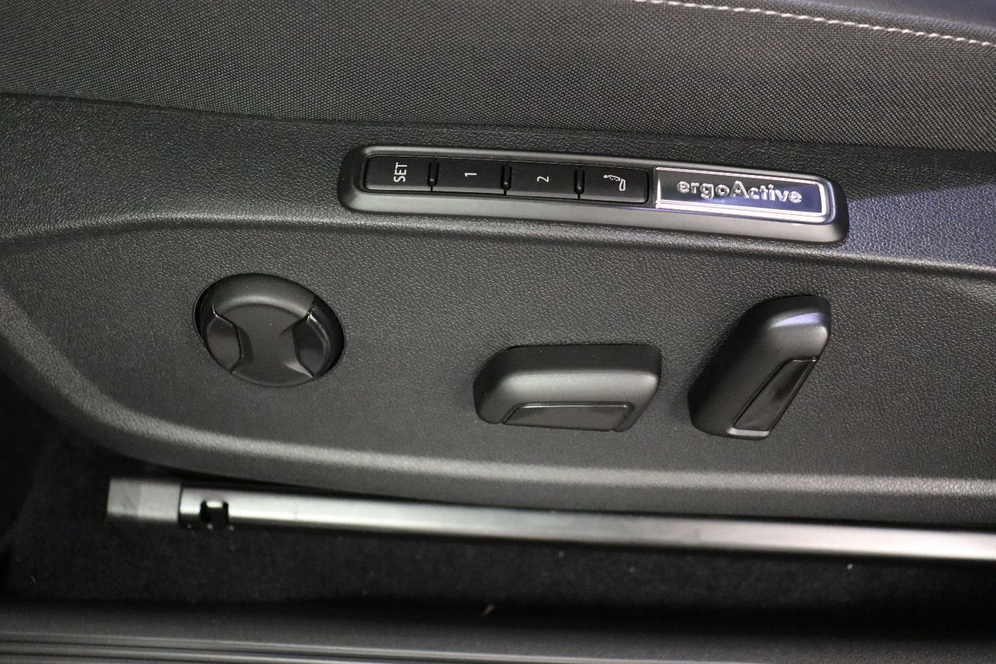 Fahrzeug autohaus mense Fahrzeugabbildung Volkswagen ID.3 PRO S IQ.Light|Matrix|CarPlay|HUD|ACC|LED