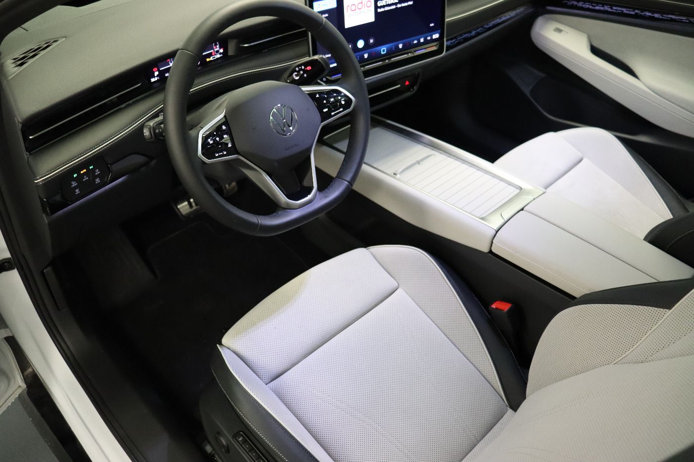 Fahrzeugabbildung Volkswagen ID.7 Tourer Pro IQ.Light|Matrix|CarPlay|h/k|AHK