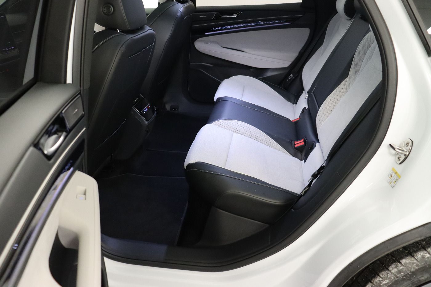 Fahrzeugabbildung Volkswagen ID.7 Tourer Pro IQ.Light|Matrix|CarPlay|h/k|AHK