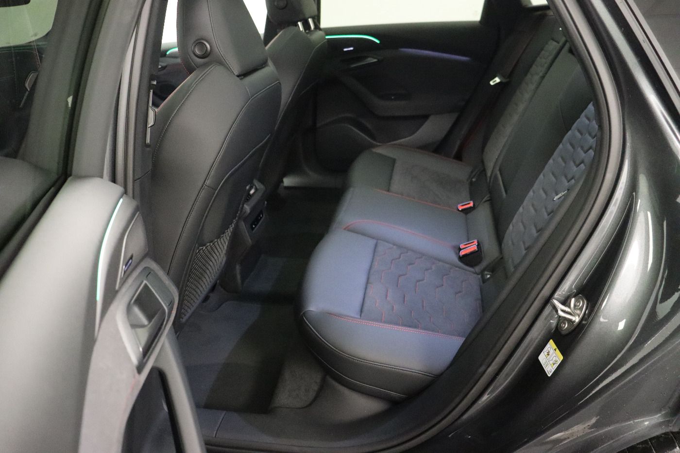 Fahrzeugabbildung Audi A6 Avant e-tron performance S line edition one