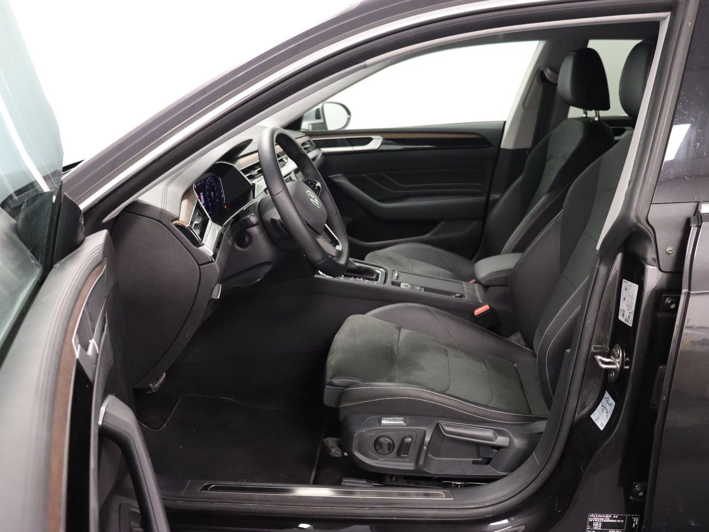 Fahrzeugabbildung Volkswagen Arteon Shooting Brake 2.0 TSI DSG Elegance AHK|L