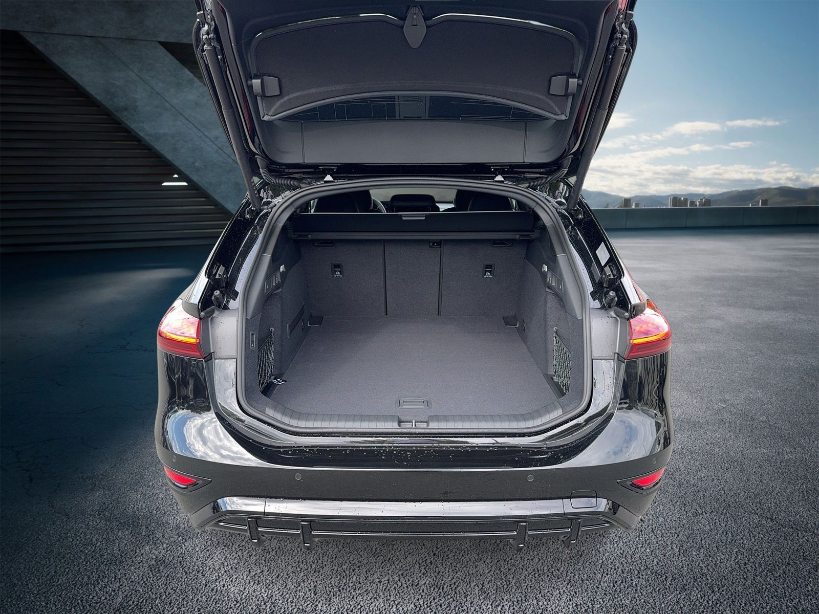 Fahrzeug autohaus mense Fahrzeugabbildung Audi A6 Avant e-tron quattro 315 kW B&O|AHK|HUD|Luft