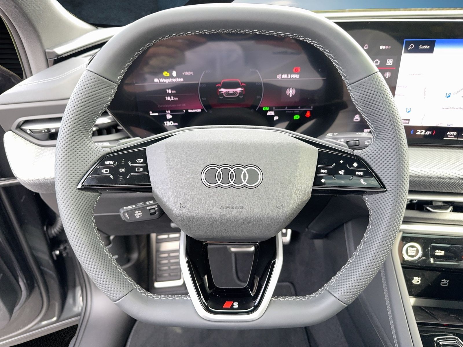 Fahrzeugabbildung Audi Q5 Sportback TDI quattro 150 kW S tronic B&O|AHK