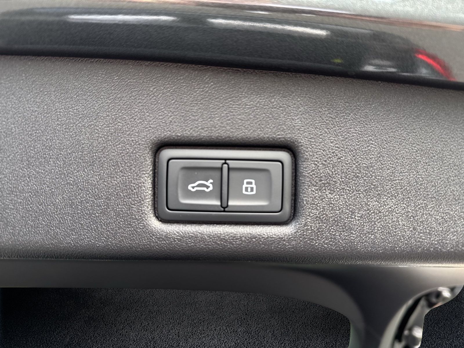 Fahrzeugabbildung Audi Q5 Sportback TDI quattro 150 kW S tronic B&O|AHK