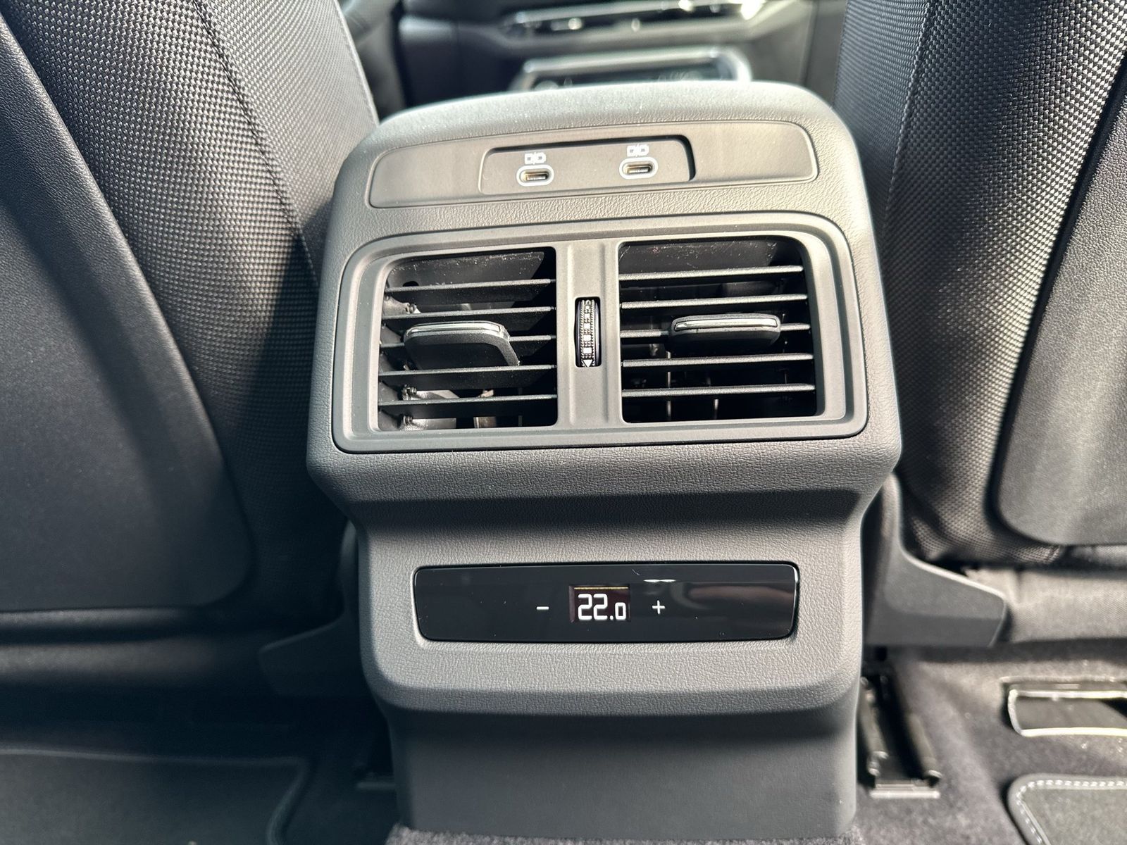 Fahrzeugabbildung Audi Q5 Sportback TDI quattro 150 kW S tronic B&O|AHK