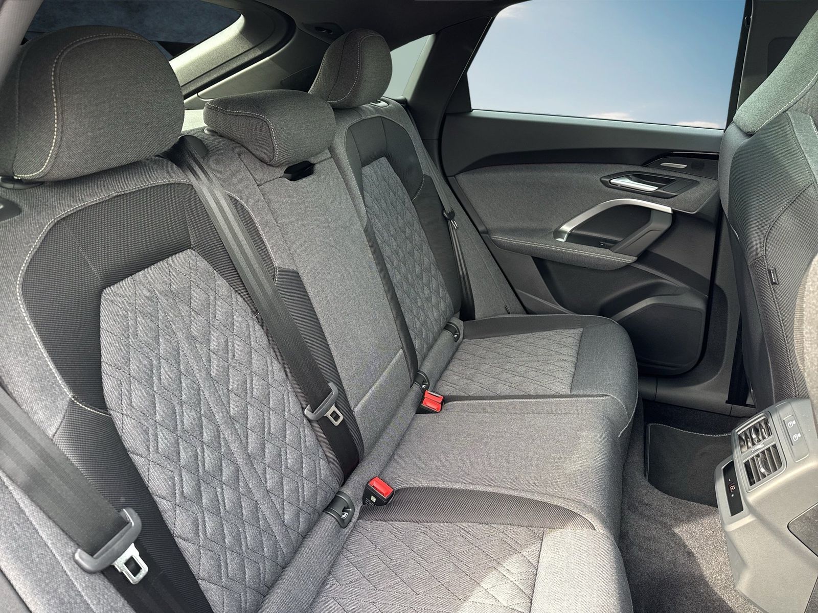 Fahrzeugabbildung Audi Q5 Sportback TDI quattro 150 kW S tronic B&O|AHK