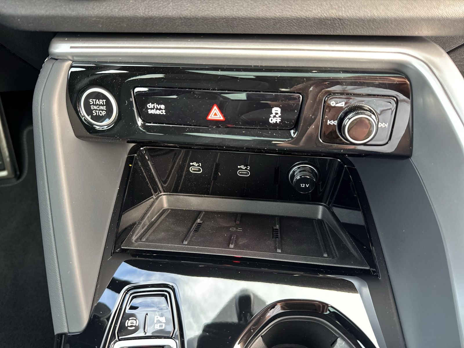 Fahrzeugabbildung Audi Q5 Sportback TDI quattro 150 kW S tronic B&O|AHK