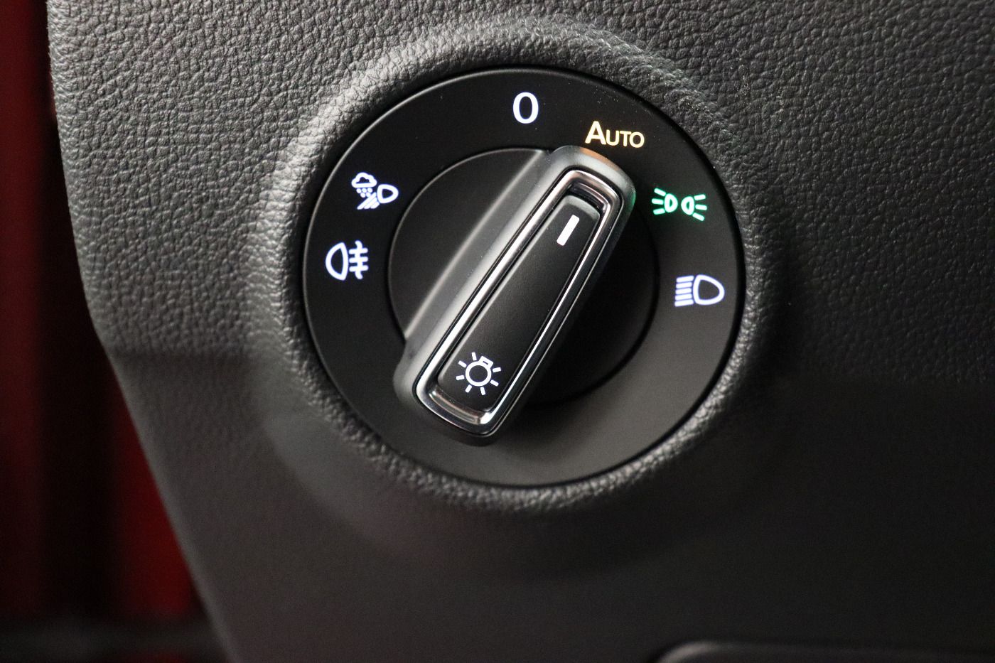 Fahrzeugabbildung Volkswagen T-Roc Cabriolet 1.5 TSI Style CarPlay|AHK|ACC|LE