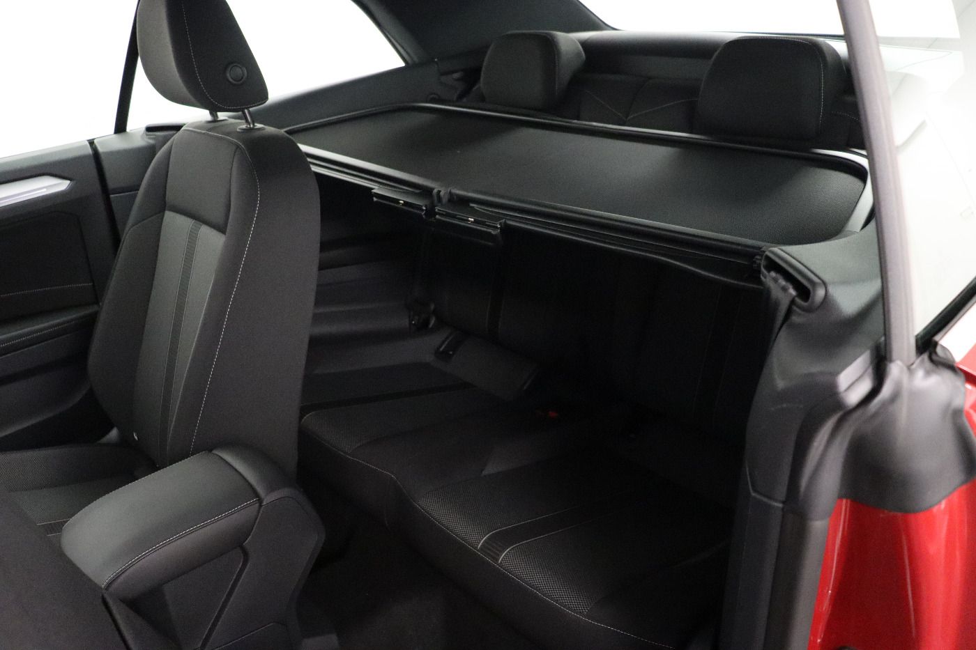 Fahrzeugabbildung Volkswagen T-Roc Cabriolet 1.5 TSI Style CarPlay|AHK|ACC|LE