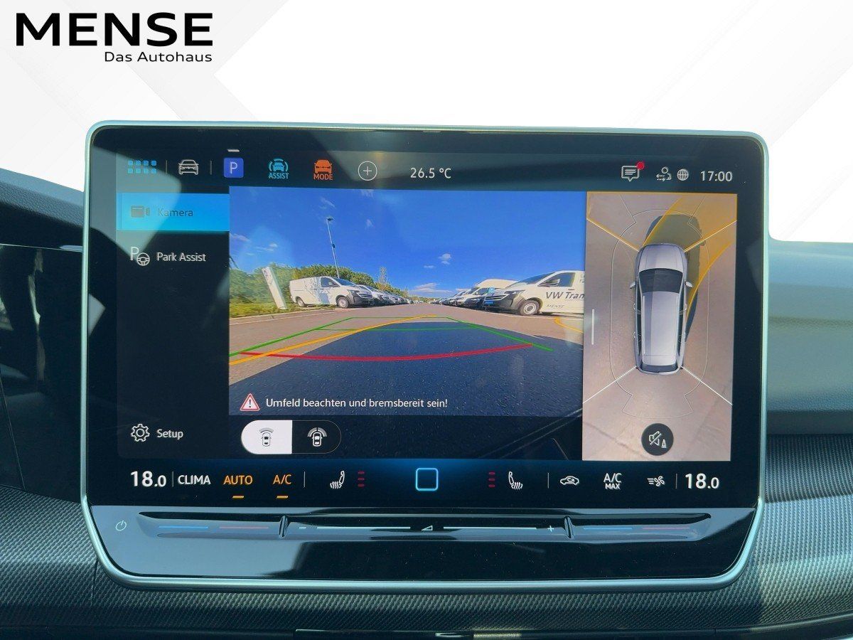Fahrzeug autohaus mense Fahrzeugabbildung Volkswagen Golf Variant R-Line 1.5 l eTSI OPF DSG AHK Nav P - mit KI generiert/bearbeitet