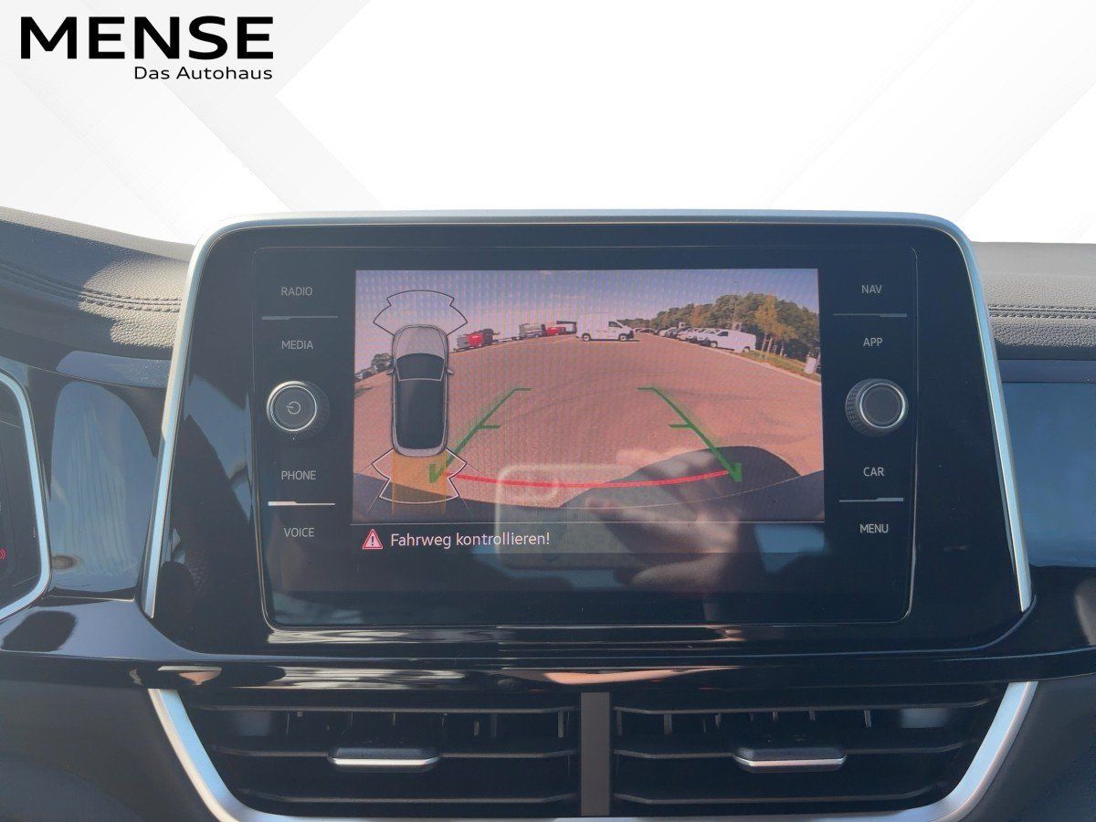 Fahrzeugabbildung Volkswagen T-Roc Cabriolet R-Line 1.5 l TSI OPF DSG Navi IQ - mit KI generiert/bearbeitet