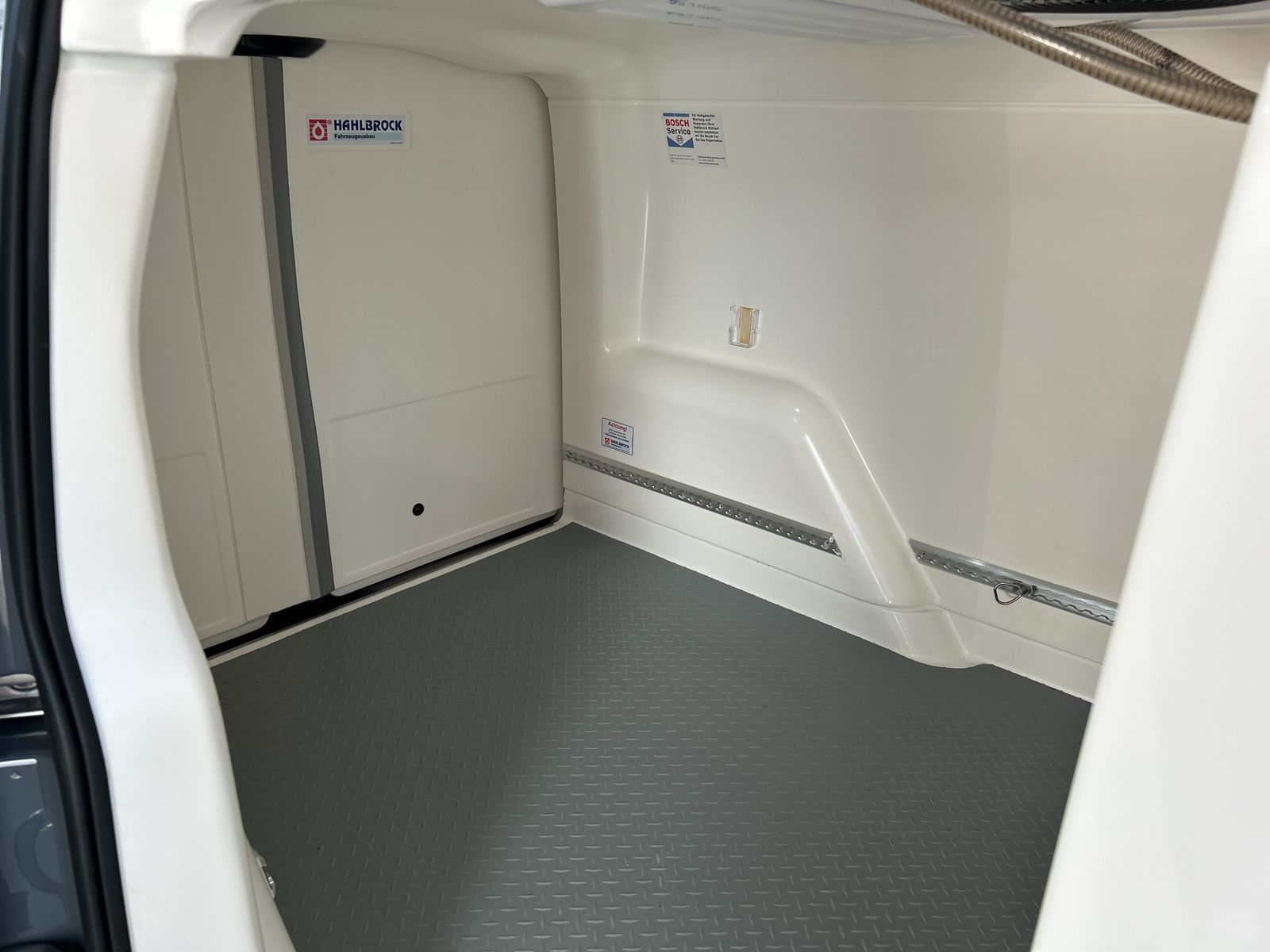 Fahrzeugabbildung Volkswagen Caddy 2.0 TDI Cargo Kühlkasten Navi