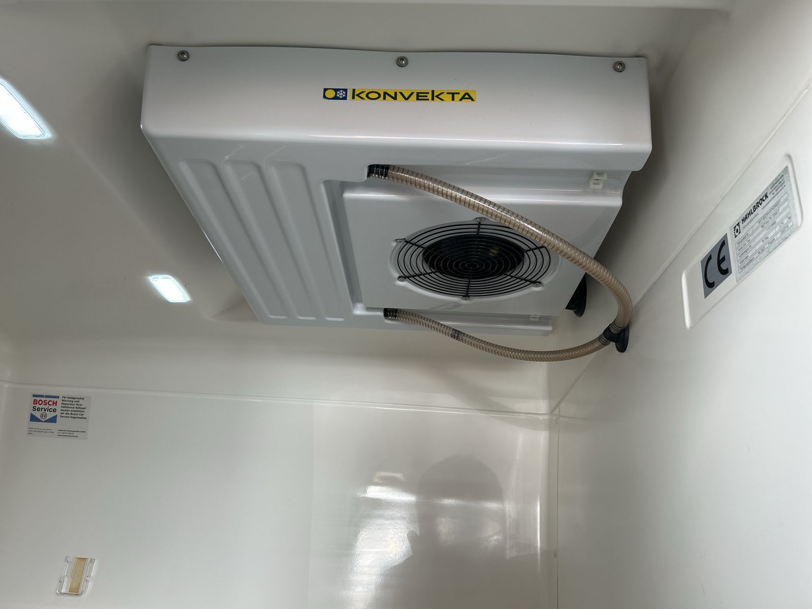 Fahrzeugabbildung Volkswagen Caddy 2.0 TDI Cargo Kühlkasten Navi