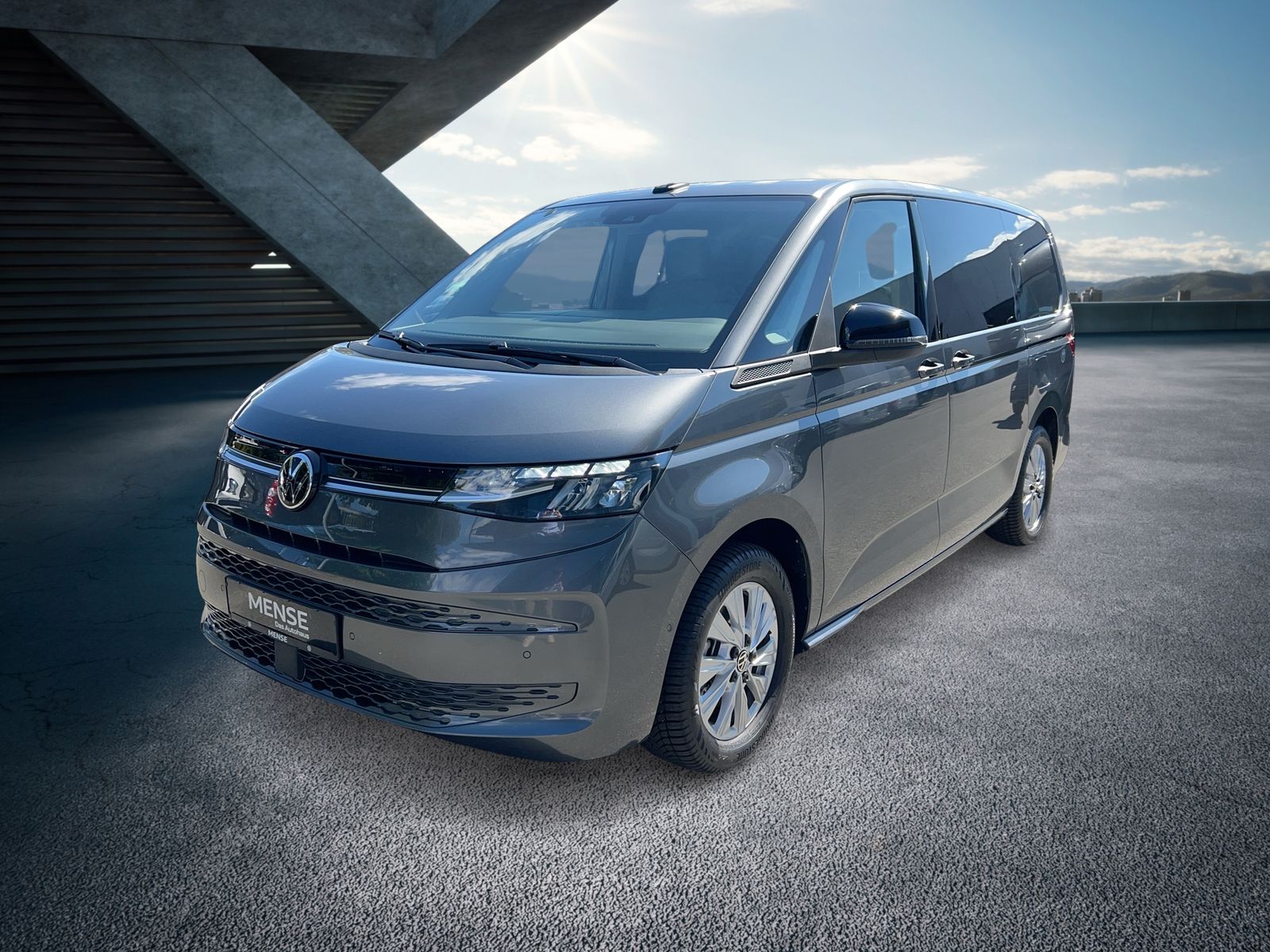 Fahrzeugabbildung Volkswagen Multivan Life Motor: 2.0 l TDI SCR 110 kW Getrie