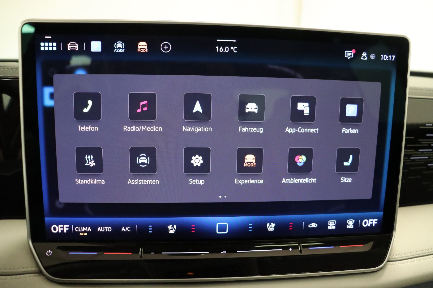 Fahrzeugabbildung Volkswagen Tiguan 2.0 TDI DSG IQ.Light|Matrix|CarPlay|AHK|S