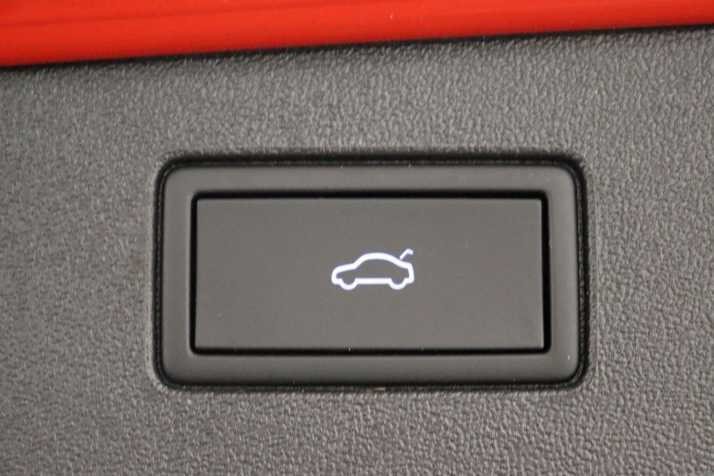 Fahrzeugabbildung Volkswagen Tiguan 2.0 TDI DSG IQ.Light|Matrix|CarPlay|AHK|S