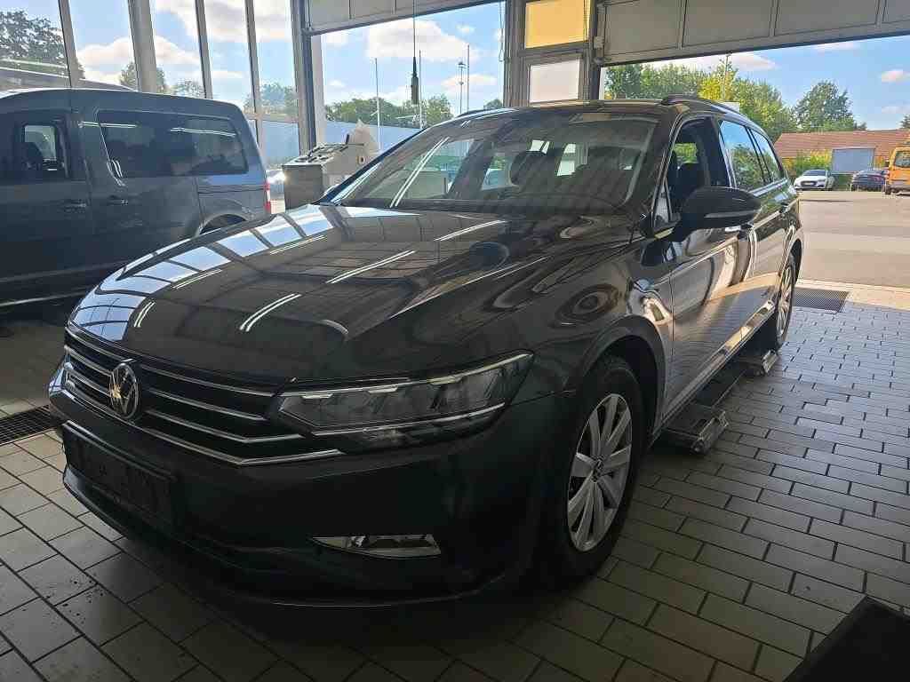 Fahrzeugabbildung Volkswagen Passat Variant 2.0TDI DSG CarPlay ACC LED Navi - mit KI generiert/bearbeitet